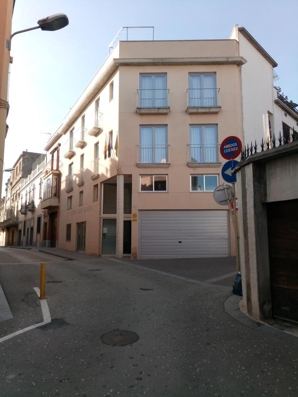 Sant Sadurní dʼAnoia 桑特萨杜尔尼旅馆酒店 外观 照片
